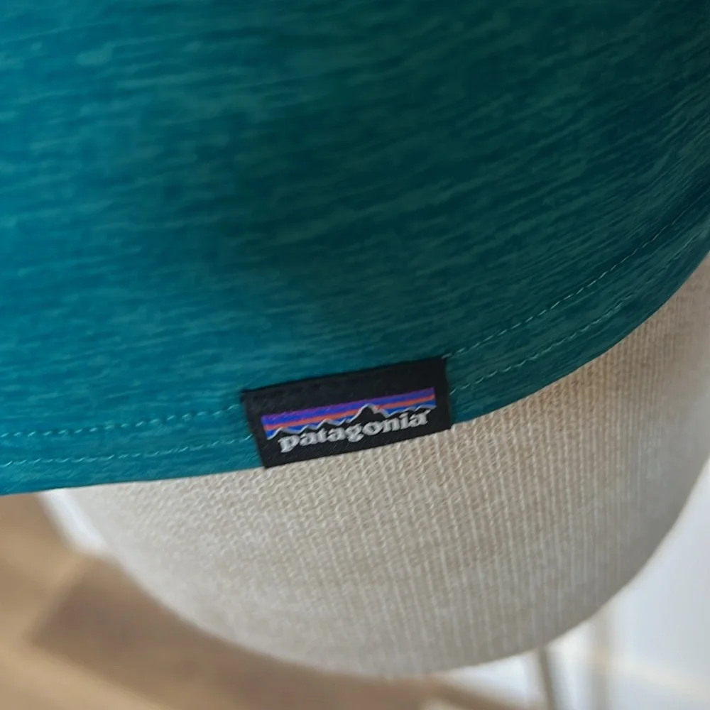 Patagonia Capilene Cool Daily Long Sleeve Baselayer Graphic Tee - Picture 4 of 6